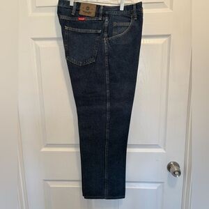 Men's Wrangler Blue Straight Jeans Classic Fit